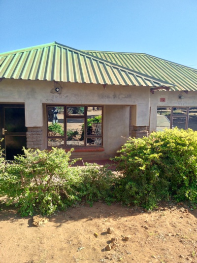 I am Chongwe Jonathan an agent in real estate selling plots and houses in chipata Eastern province